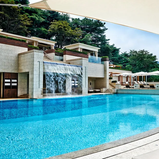Outdoor-Pool im The Shilla Seoul, Südkorea Reise