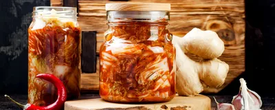 Kimchi im Glas, Südkorea Reisen, Kulinarik 
