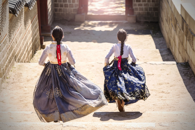 Frauen im Hanbok, Südkorea Rundreise
