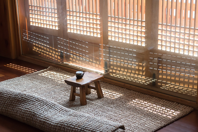 Traditionelles Hanok-Haus – Teetisch